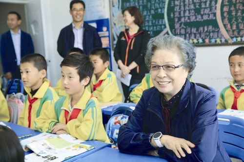 陶斯亮大爱情怀真诚担当倾其半生乐在其中